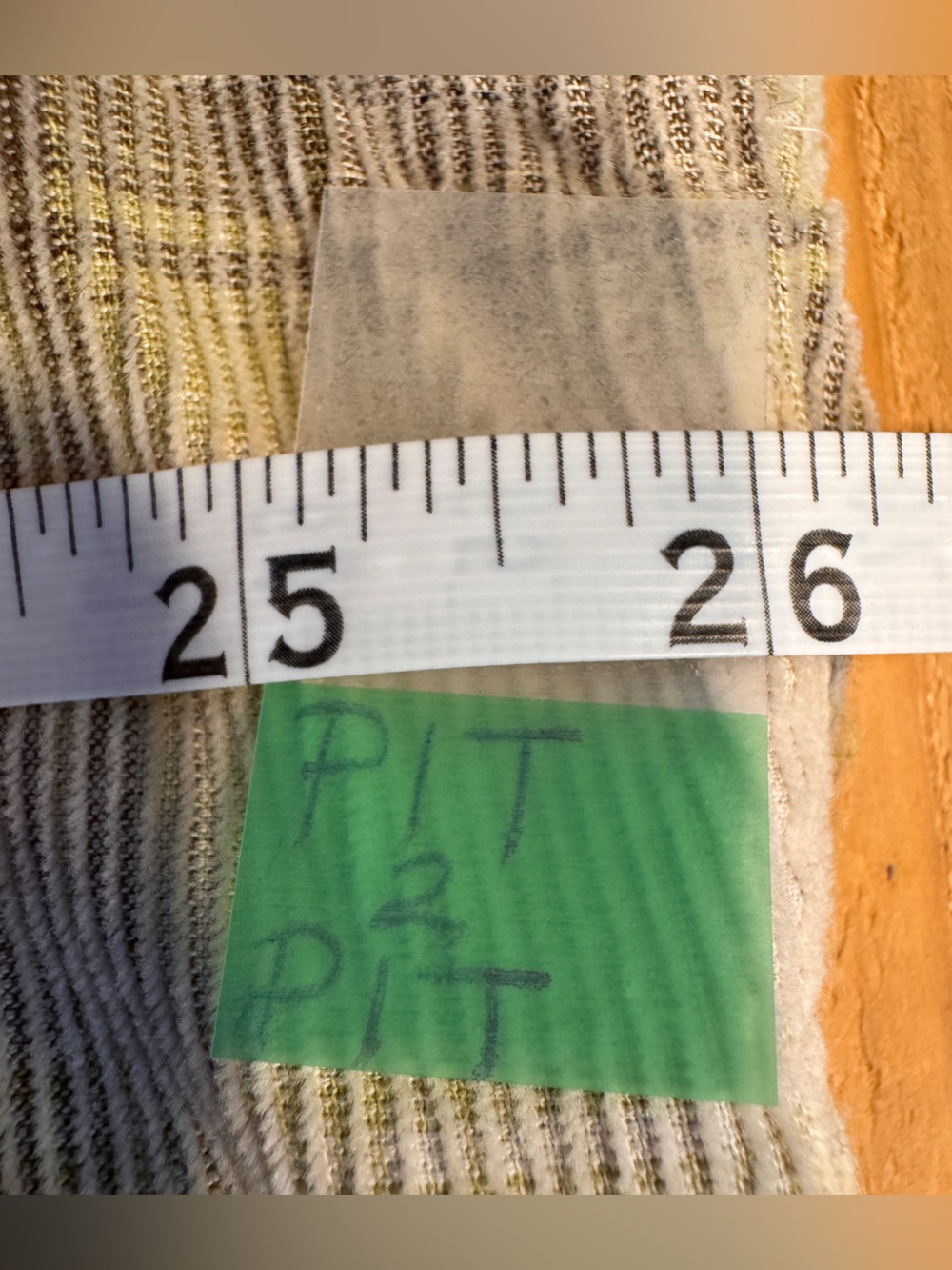 Basic Options Plaid Button-Down Flannel in Gray Cream | Size XL Graphic Tee - Picture 10 of 11